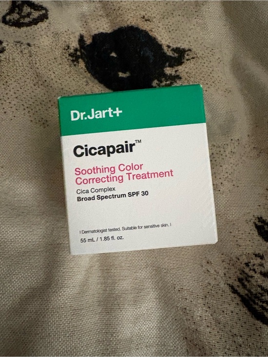 Other - Dr.Jart+ Cicapair Soothing Color Correcting Treatment - Green & White Box
